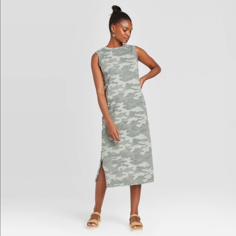 Universal Thread sleeveless midi dress